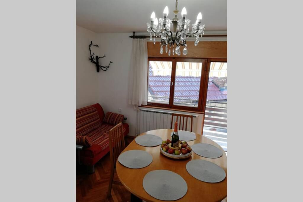 Zrm Center Apartment Idrija Exterior foto